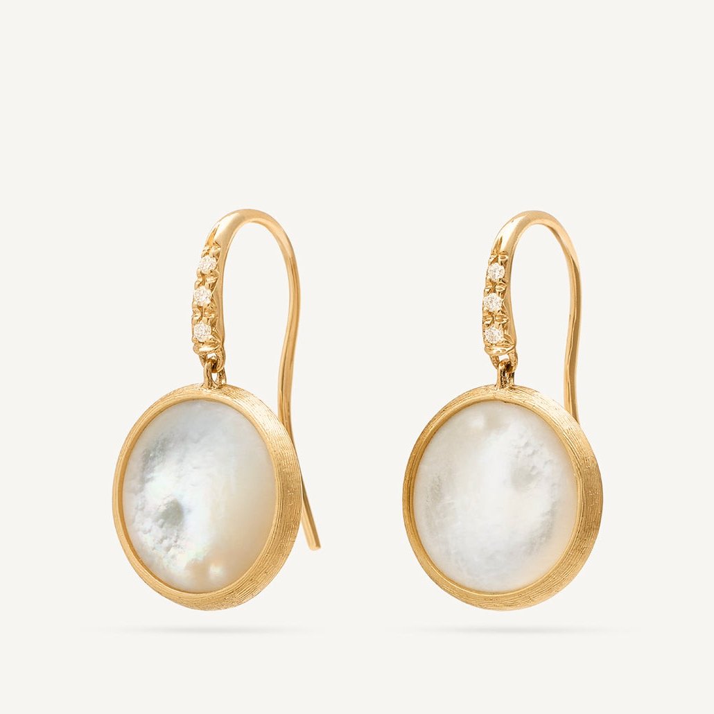 18kt yellow gold diamond-studded mother of pearl earrings
