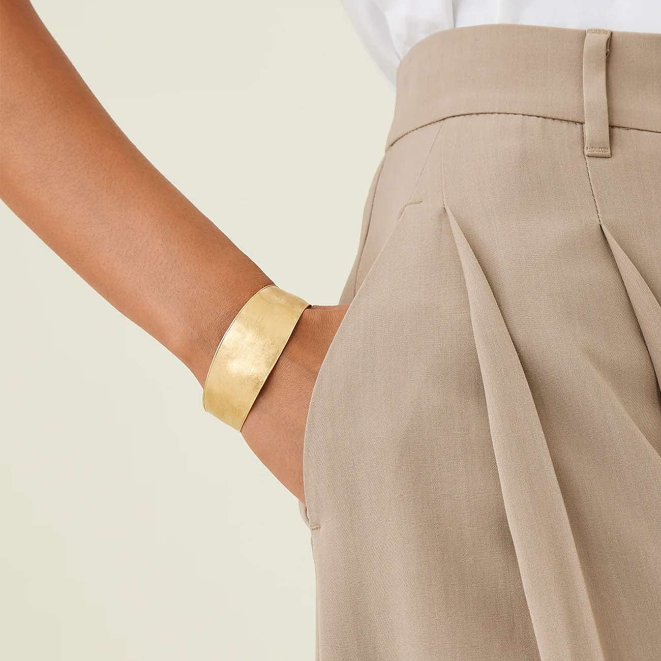 Marco Bicego Lunaria Wide Bangle in 18k Gold SB117